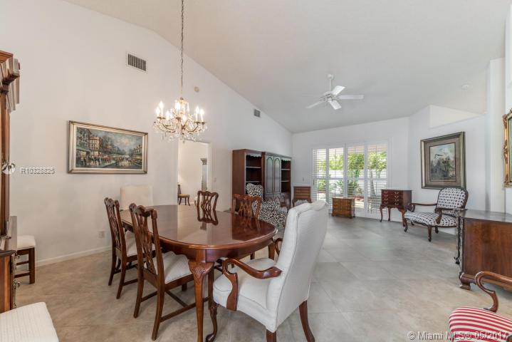 SIENA OAKS - Residential