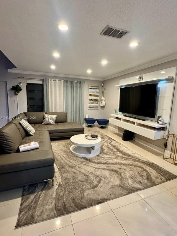 WELLEBY UNIT FOUR - Residential