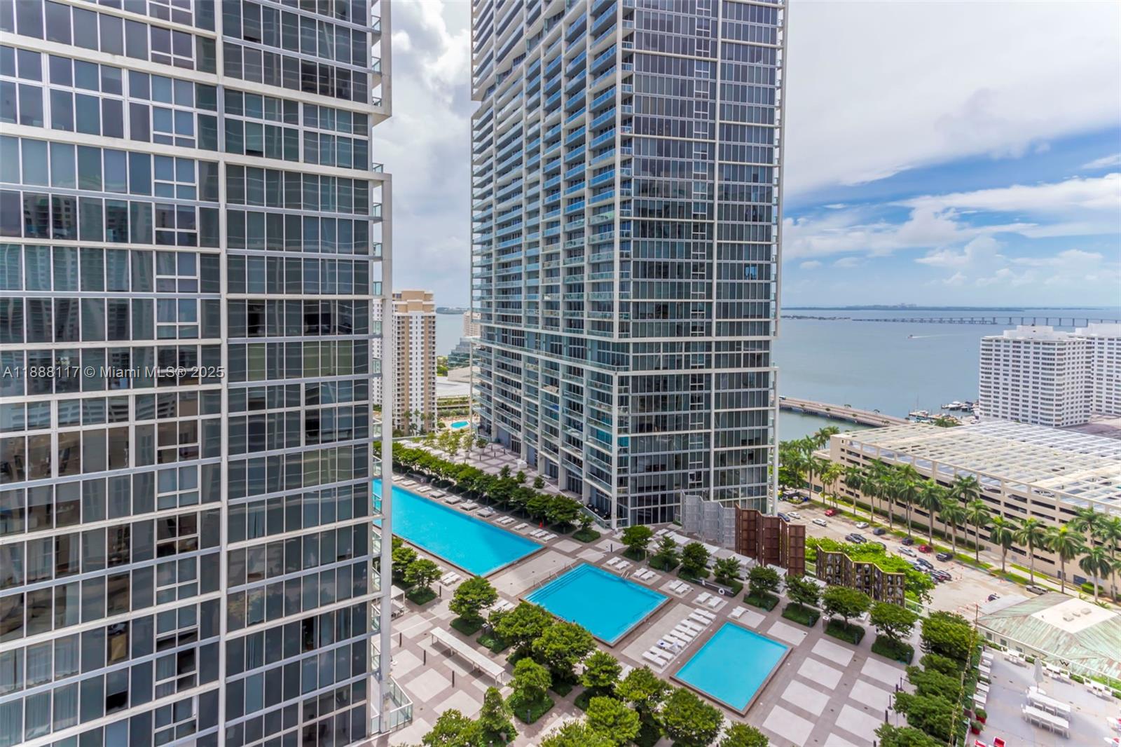 ICON BRICKELL CONDO NO 3 - Residential
