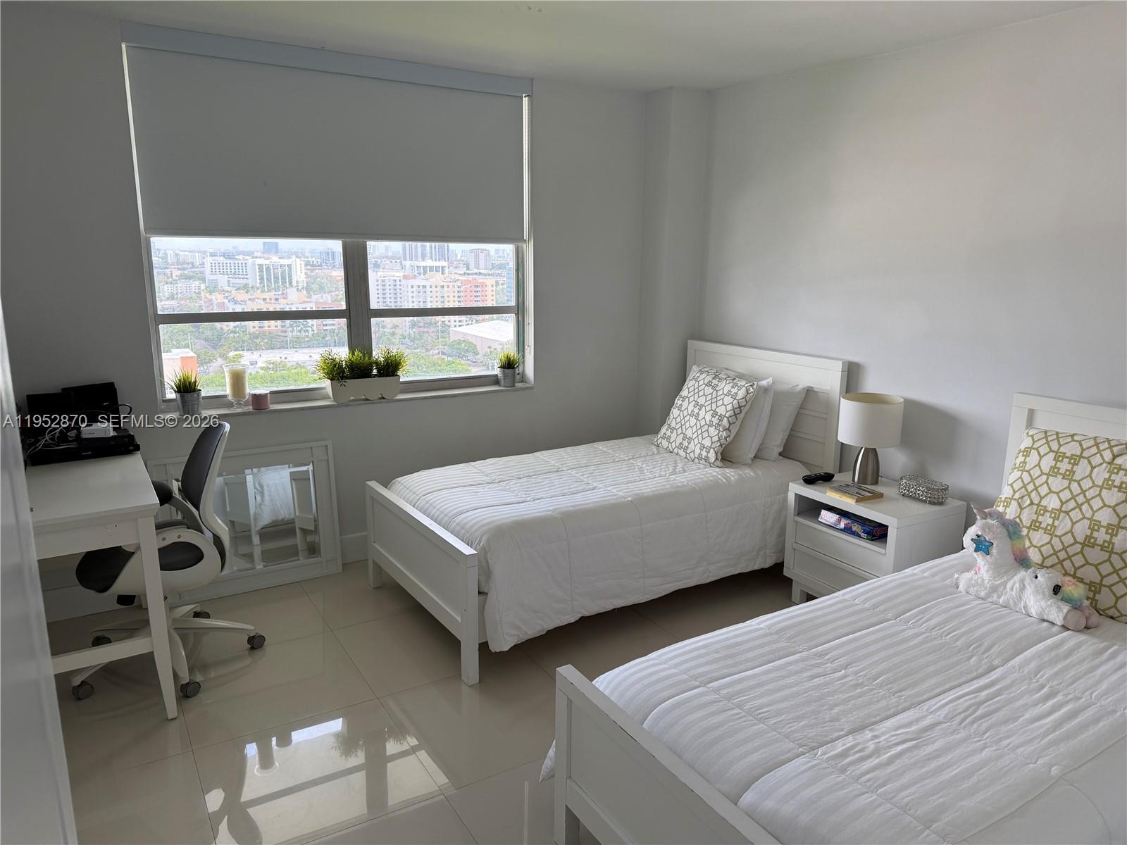 COMMODORE PLAZA CONDO - Residential