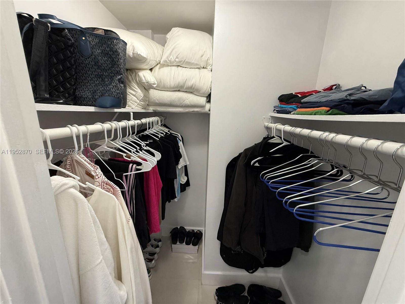 COMMODORE PLAZA CONDO - Residential