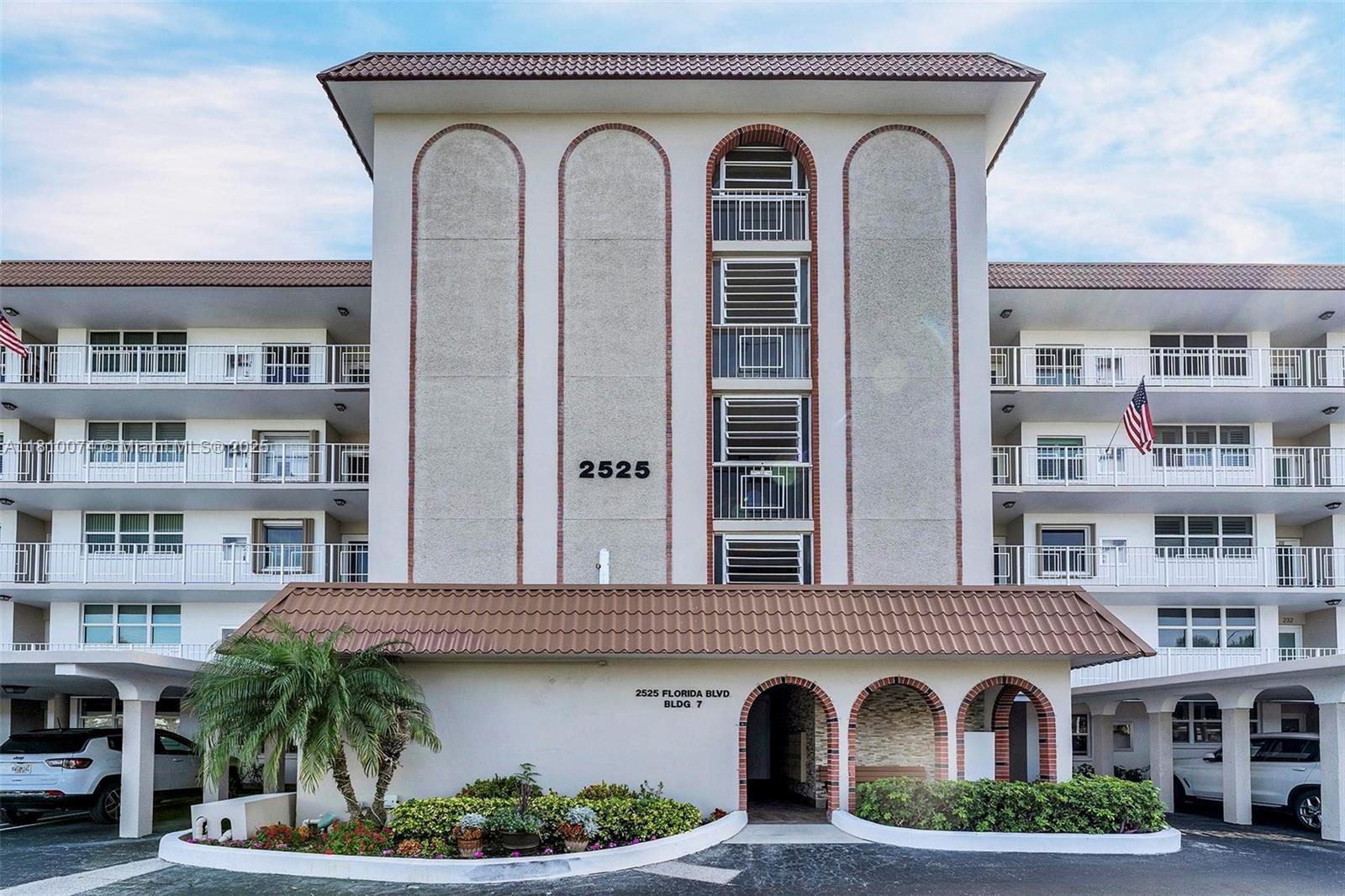2525 Florida Blvd 530