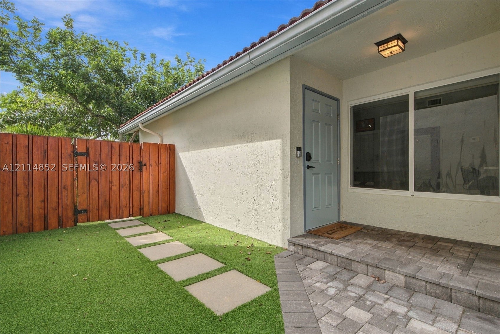 10780 NW 10th St