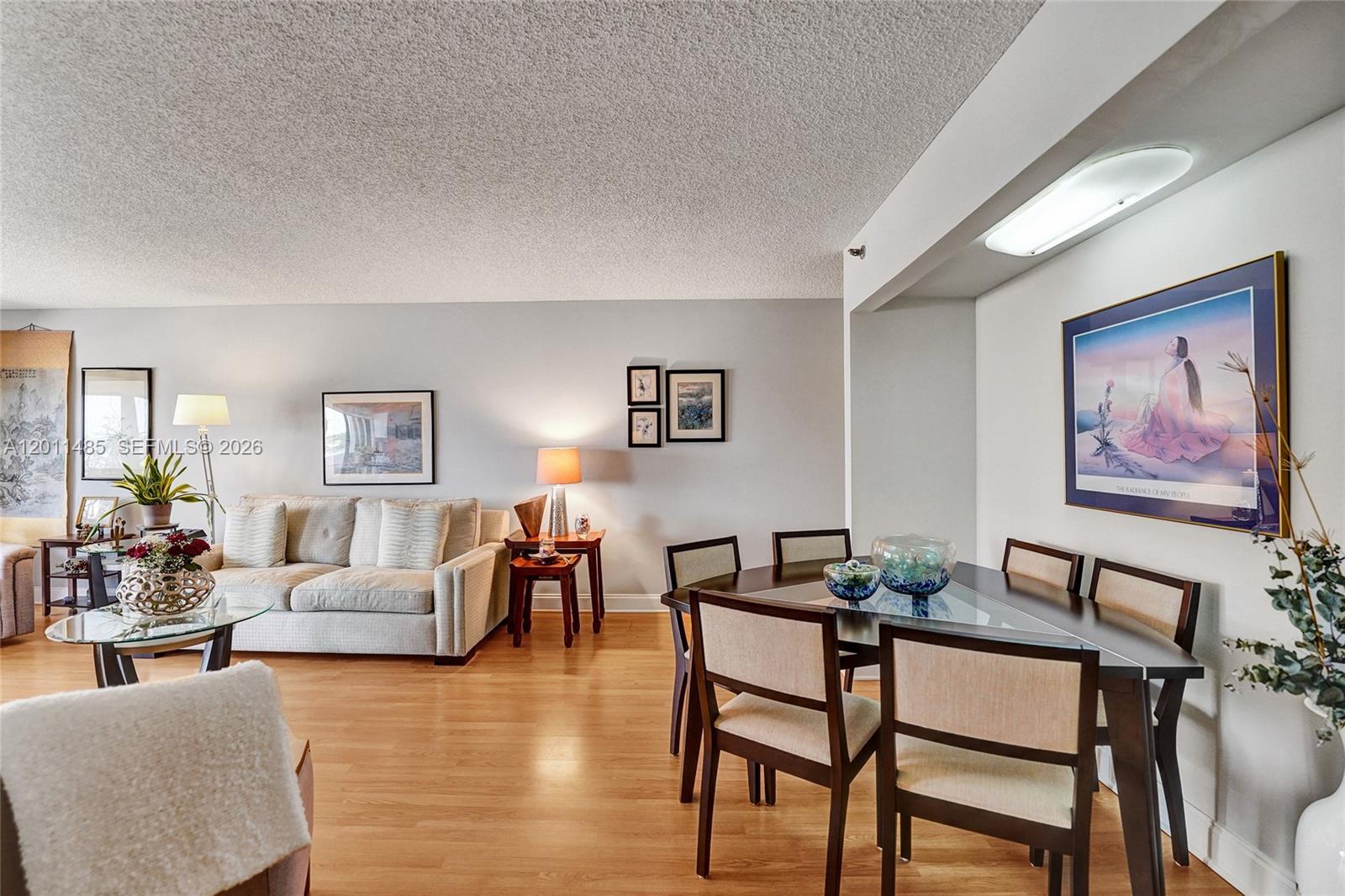SUMMIT CONDO - Residential