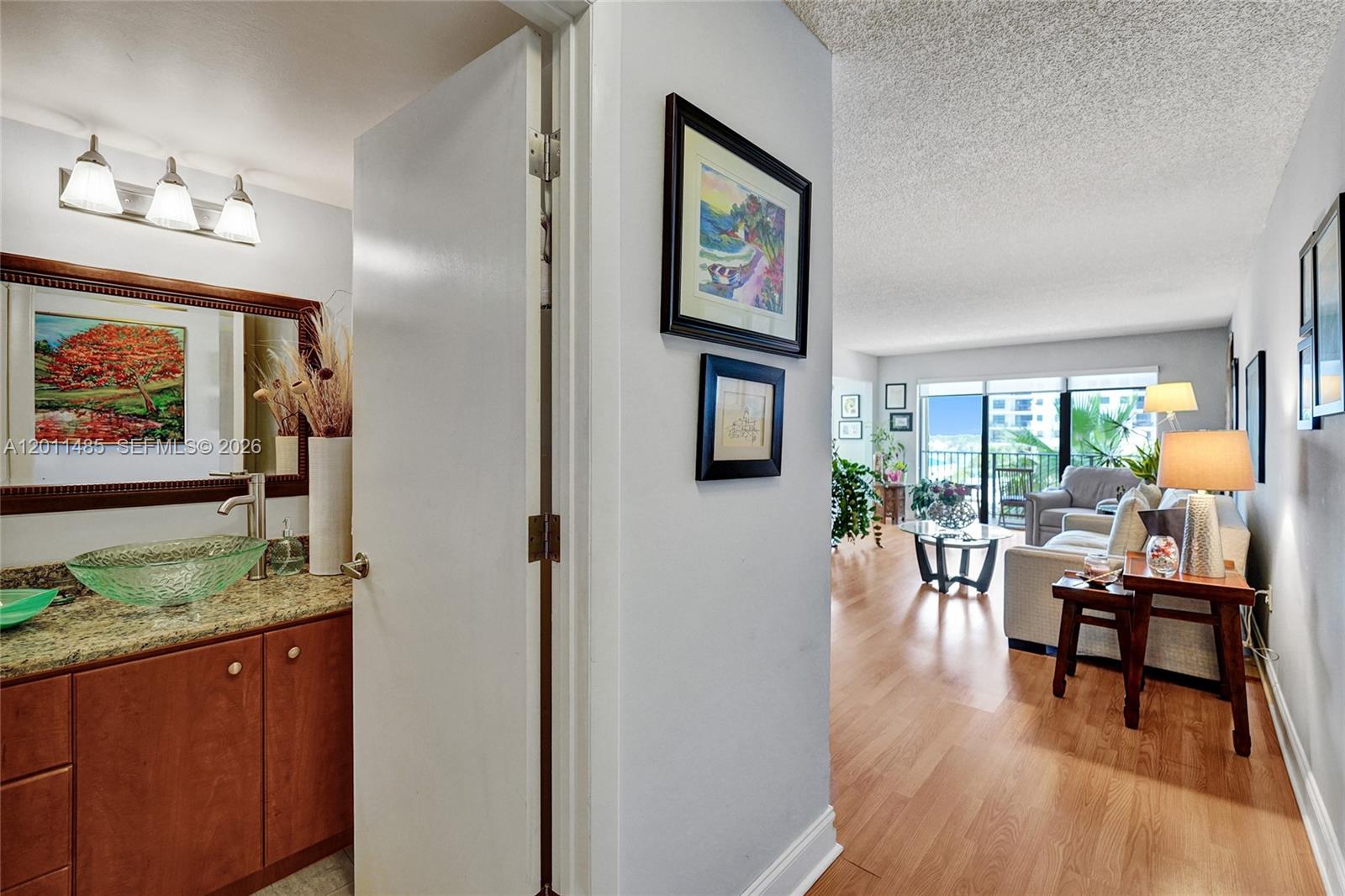 SUMMIT CONDO - Residential