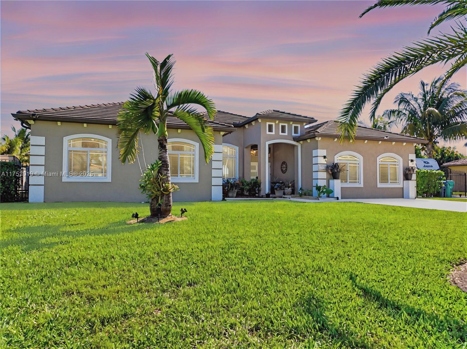 Property for Sale at 32151 Sw 204th Ct, Homestead, Miami-Dade County, Florida - Bedrooms: 5 
Bathrooms: 4  - $799,900