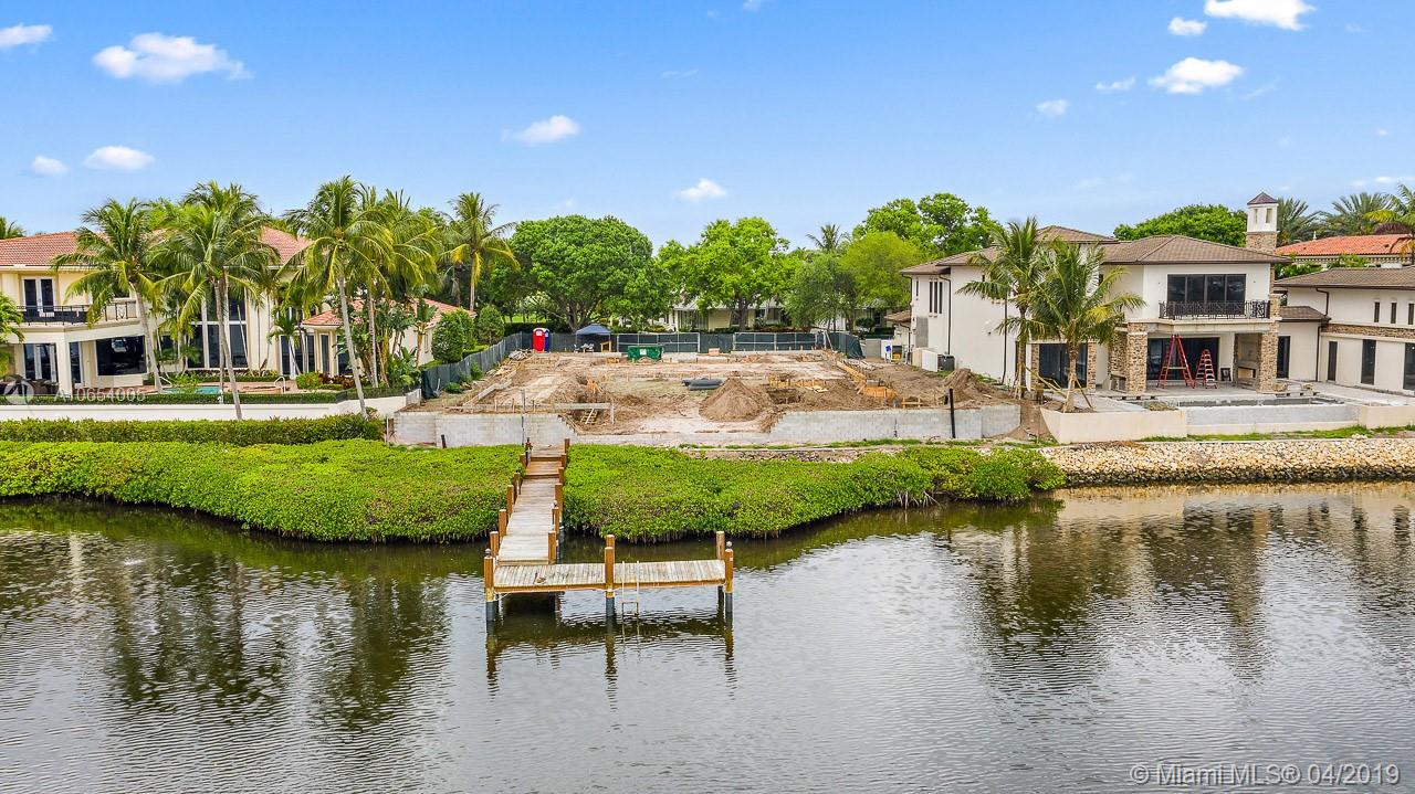 ADMIRALS COVE - Residential