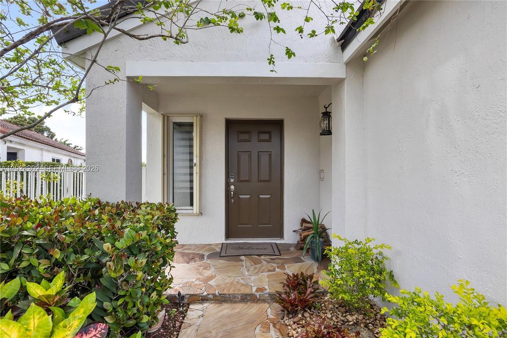 Photo of 1413 Majesty Ter, Weston, FL 33327 (MLS # A12028202)