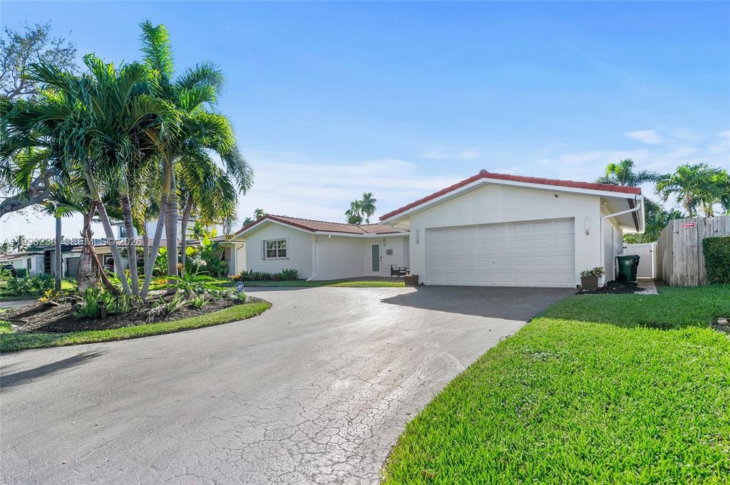 Photo of 2207 NE 16th Ave, Wilton Manors, FL 33305 (MLS # A11993238)