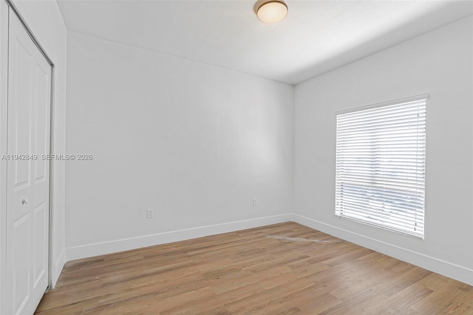 PERRINE INDUSTRIAL SUB - Residential Lease