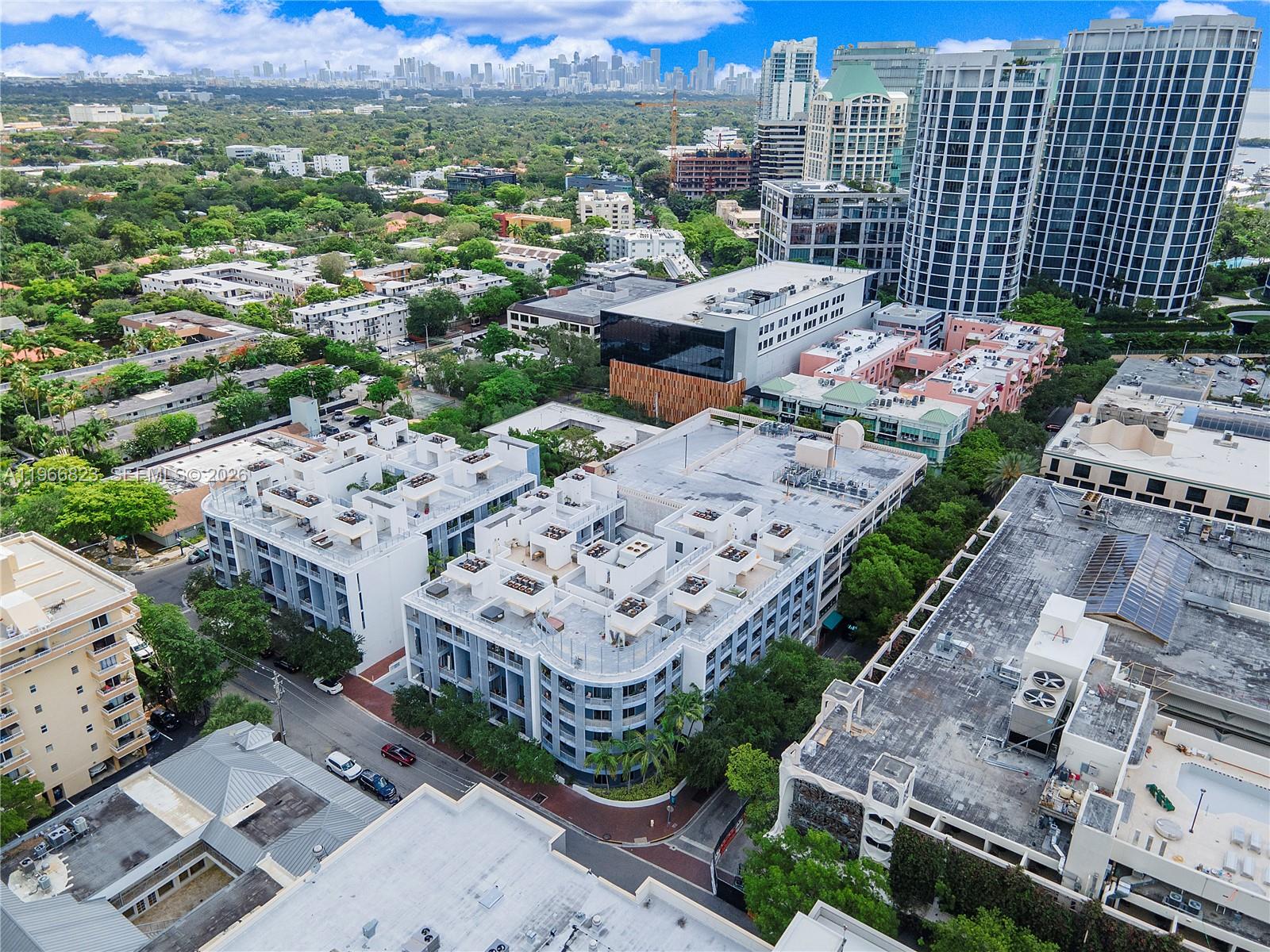 3339 Virginia St PH-26