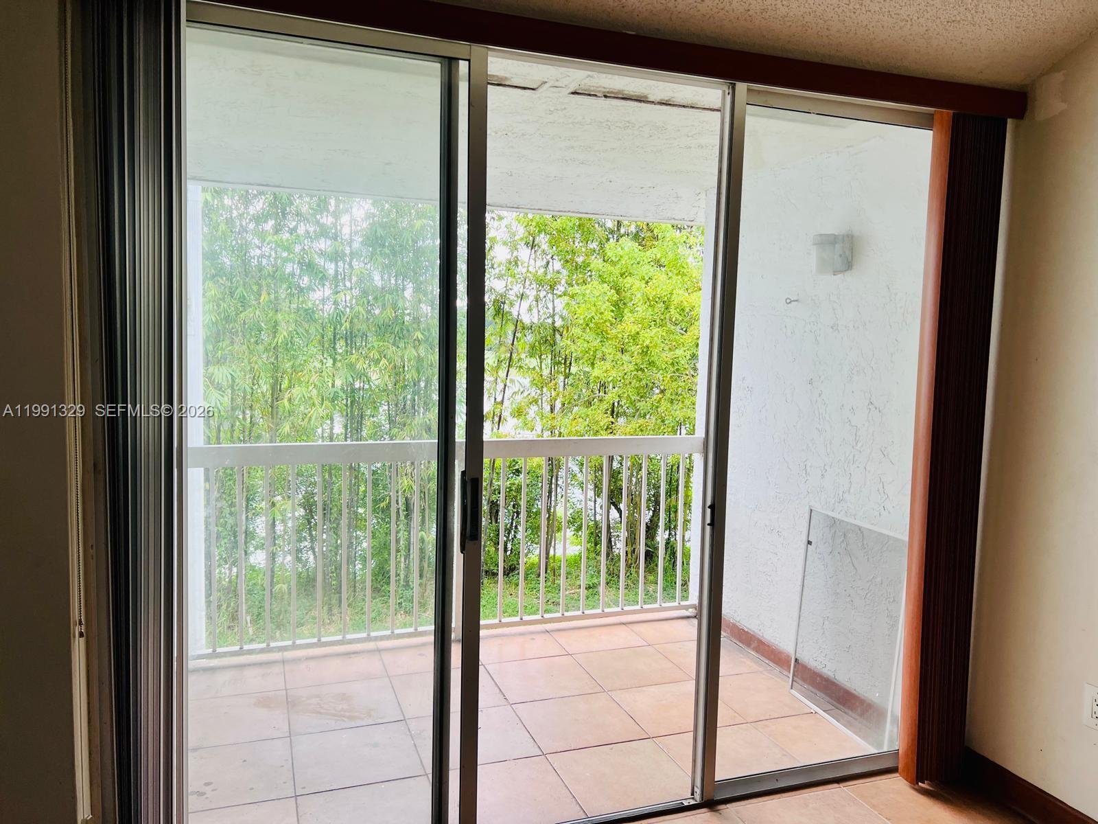 THE GREENS AT DORAL CONDO - Residential