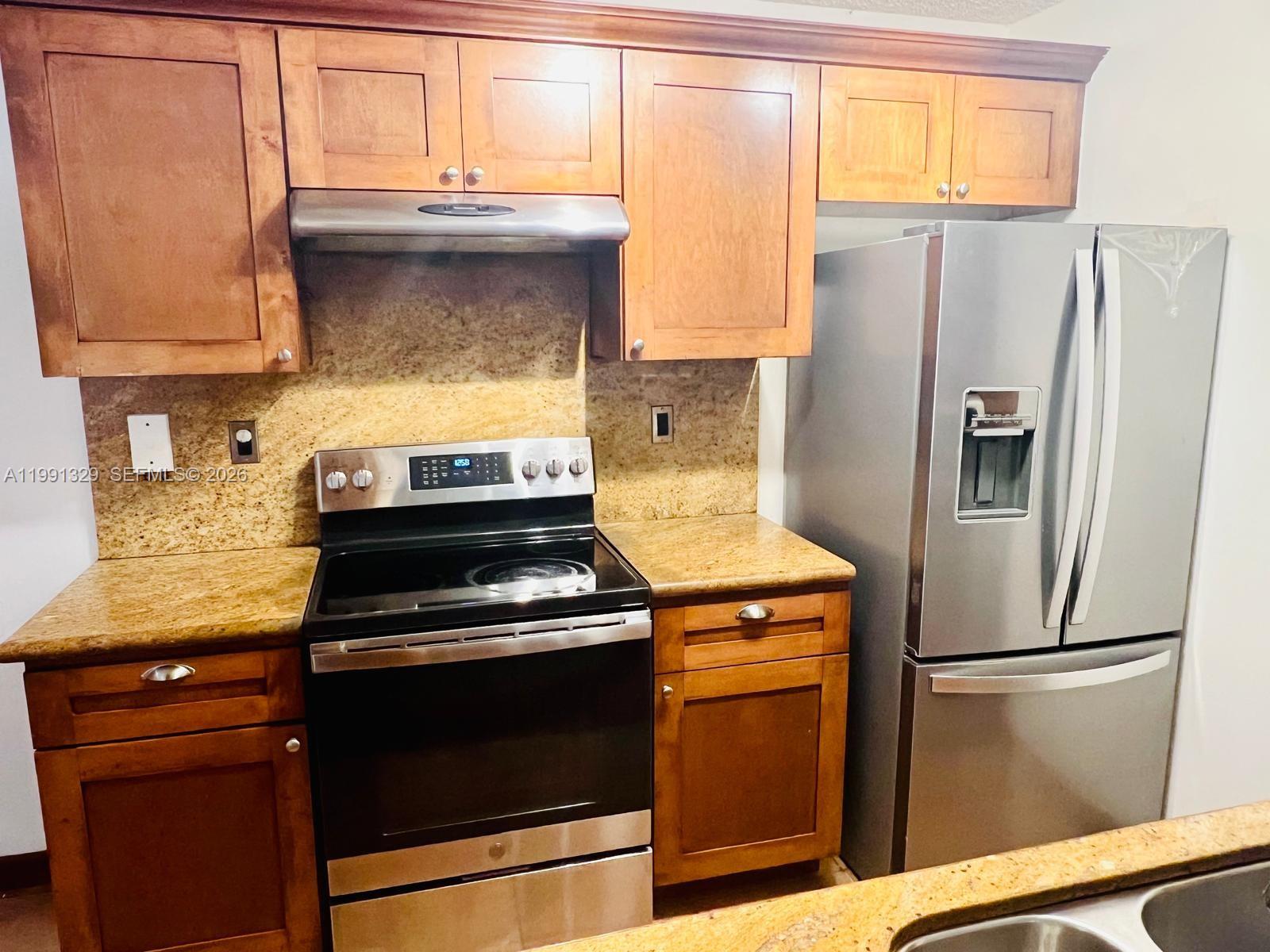 THE GREENS AT DORAL CONDO - Residential