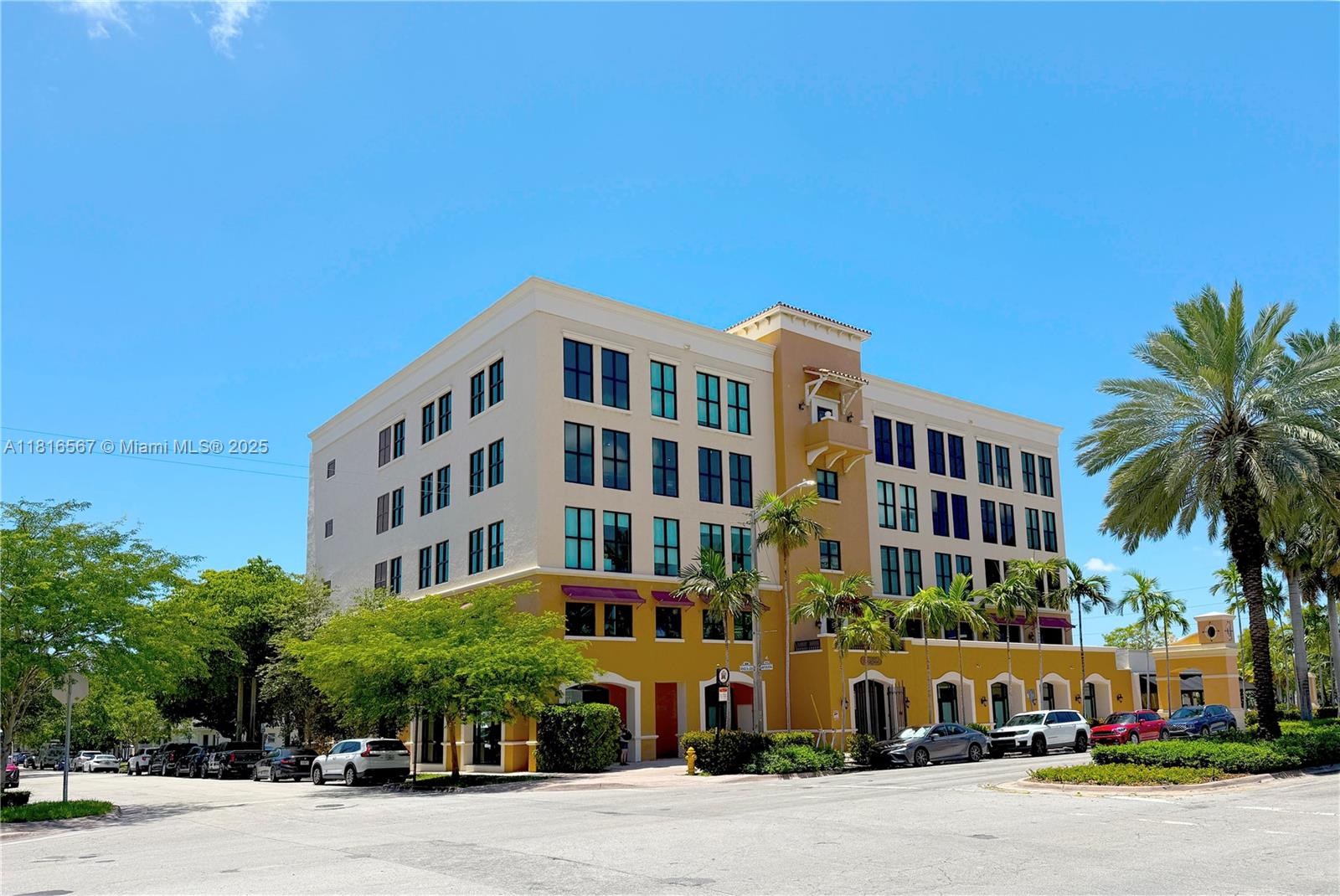 Prime 491 sq ft office suite in a boutique building in Coral Gables, Florida. This office includes 1 assigned parking space—a rare amenity in the area. Located in the heart of the city, steps from Miracle Mile’s upscale dining and shopping. Surrounded by major banks and restaurants. Easy access to public transit via the Coral Gables Trolley and Metrorail. Ideal for professionals seeking a wonderful, central, and professional location. We cannot accommodate medical use. Please call or text for the walkthrough video.
