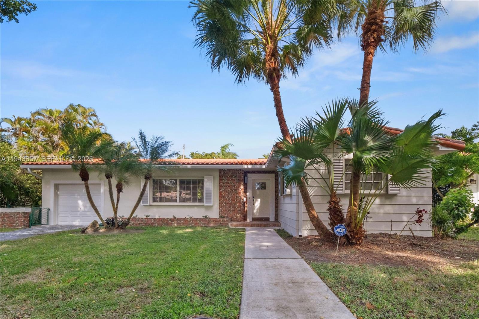 COCONUT GROVE SEC 1-CORAL - Residential Lease