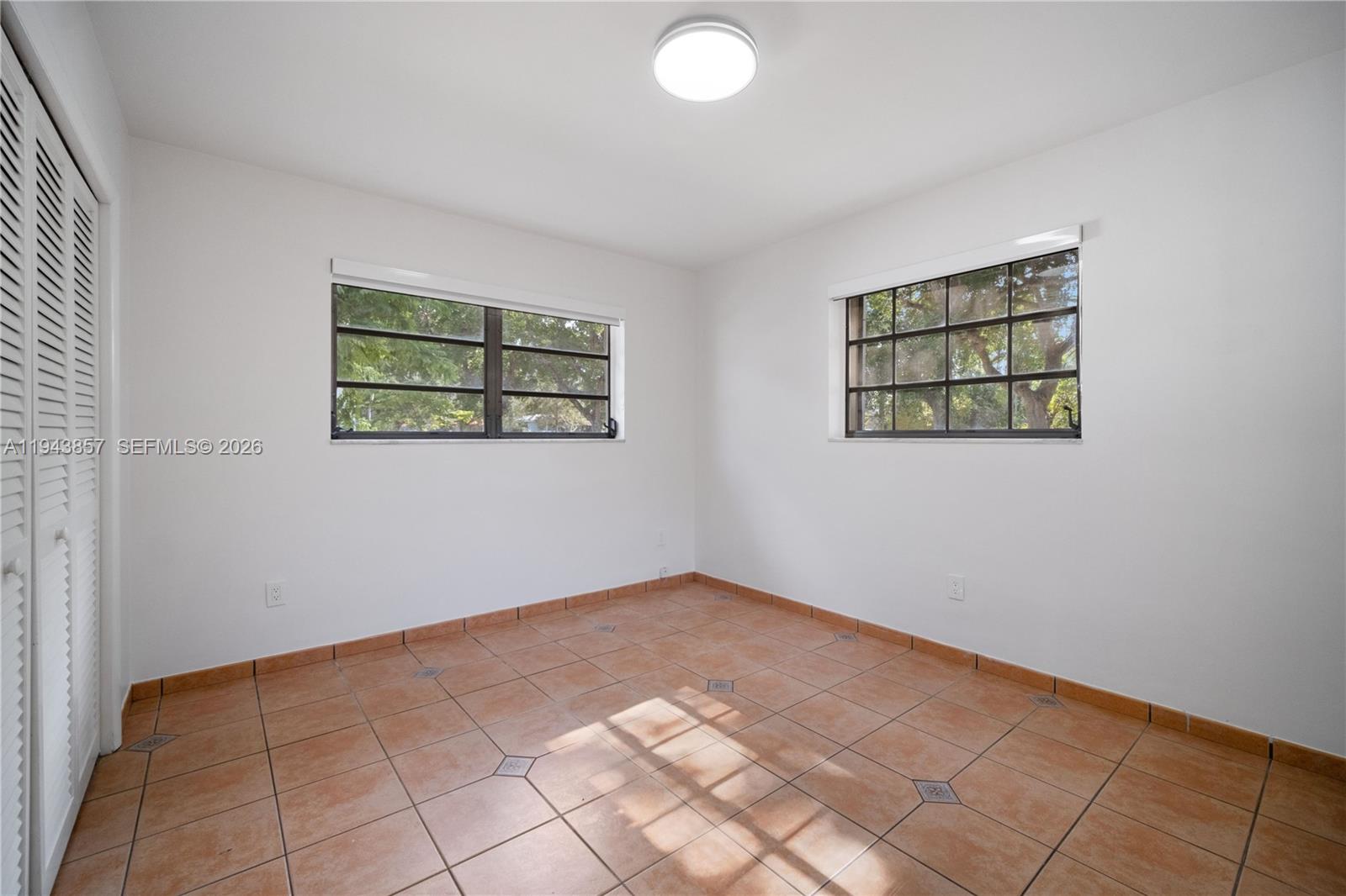 COCONUT GROVE SEC 1-CORAL - Residential Lease