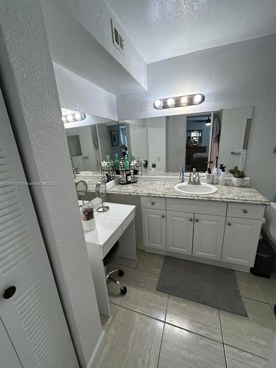 ISLES AT LAGO MAR CONDO - Residential