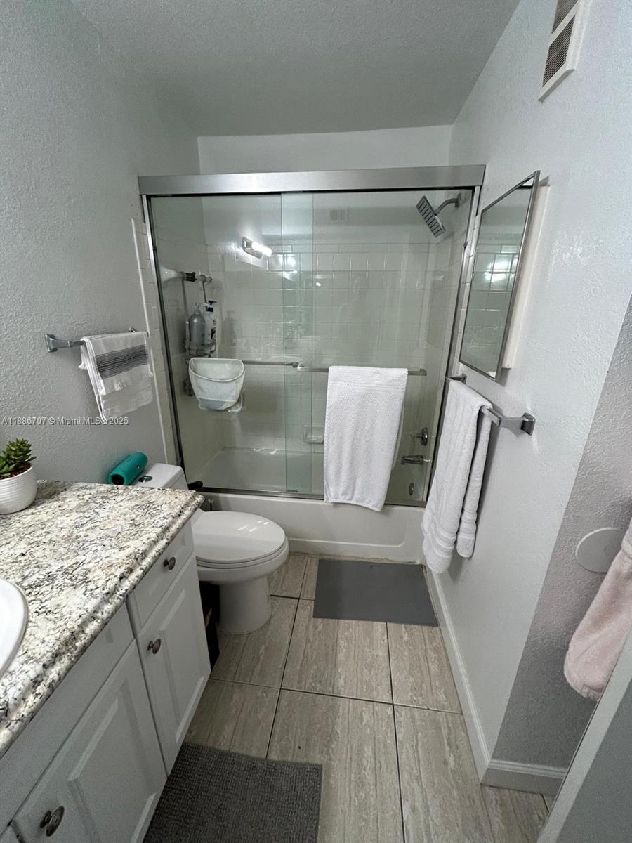 ISLES AT LAGO MAR CONDO - Residential