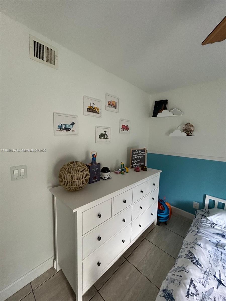 ISLES AT LAGO MAR CONDO - Residential