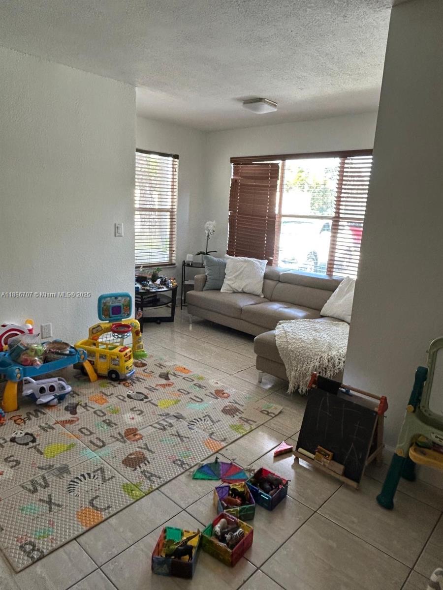 ISLES AT LAGO MAR CONDO - Residential