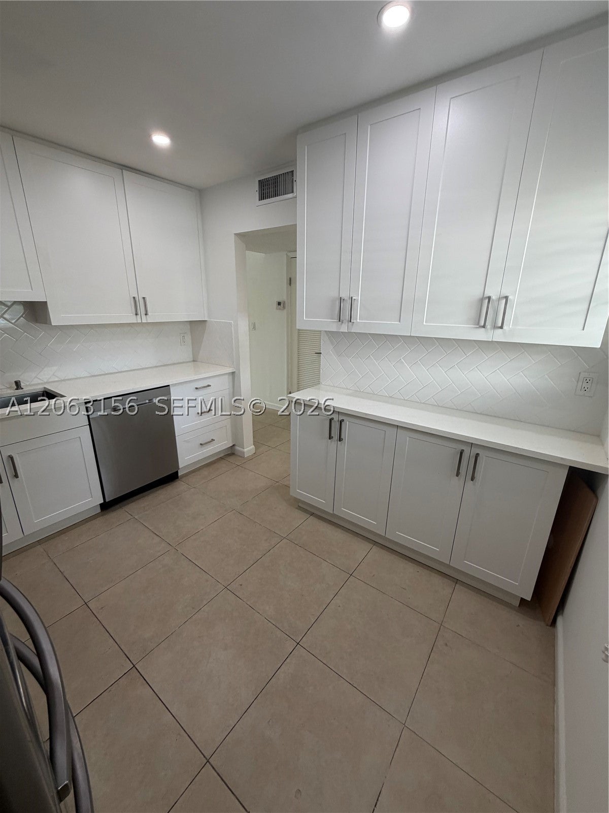 873 NE 195th St 107