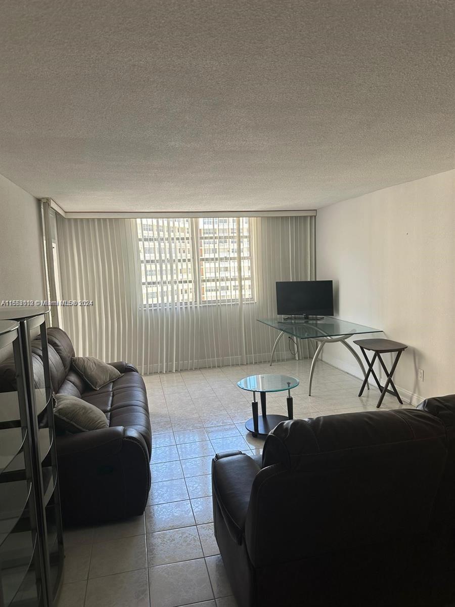 PLAZA TOWERS SOUTH CONDO - Residential Lease