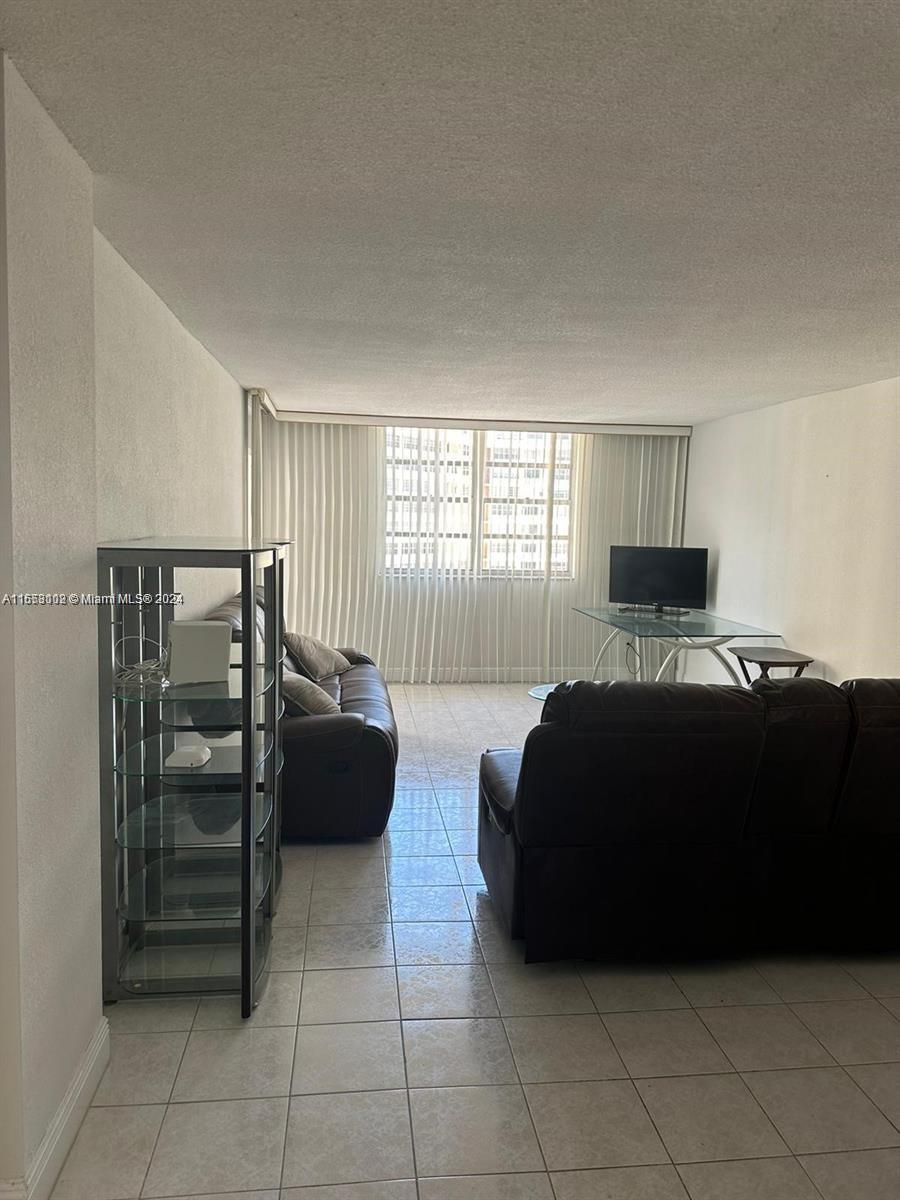 PLAZA TOWERS SOUTH CONDO - Residential Lease