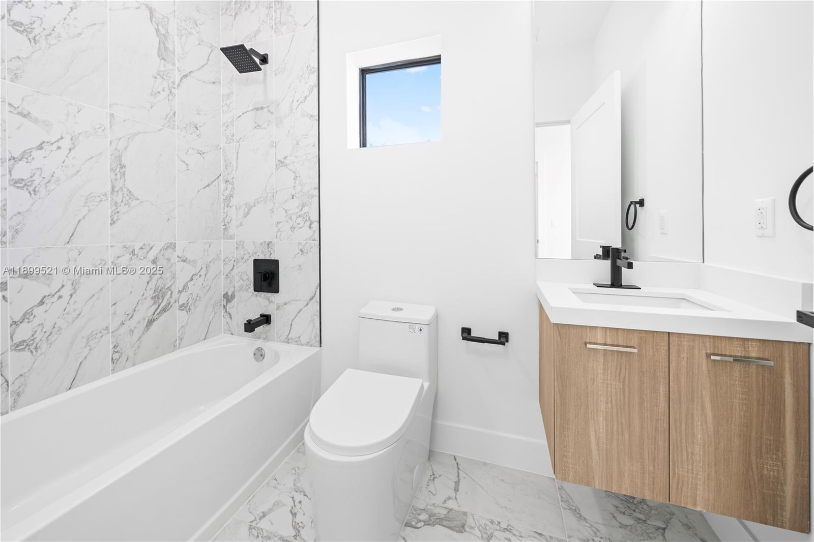 CITY OF MIAMI SOUTH - Residential Lease