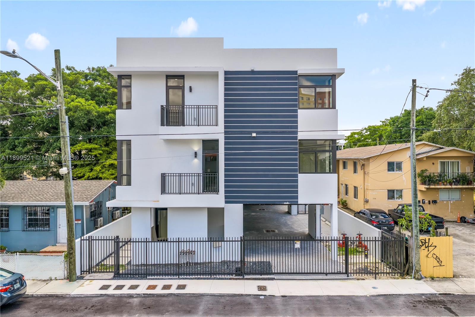 CITY OF MIAMI SOUTH - Residential Lease