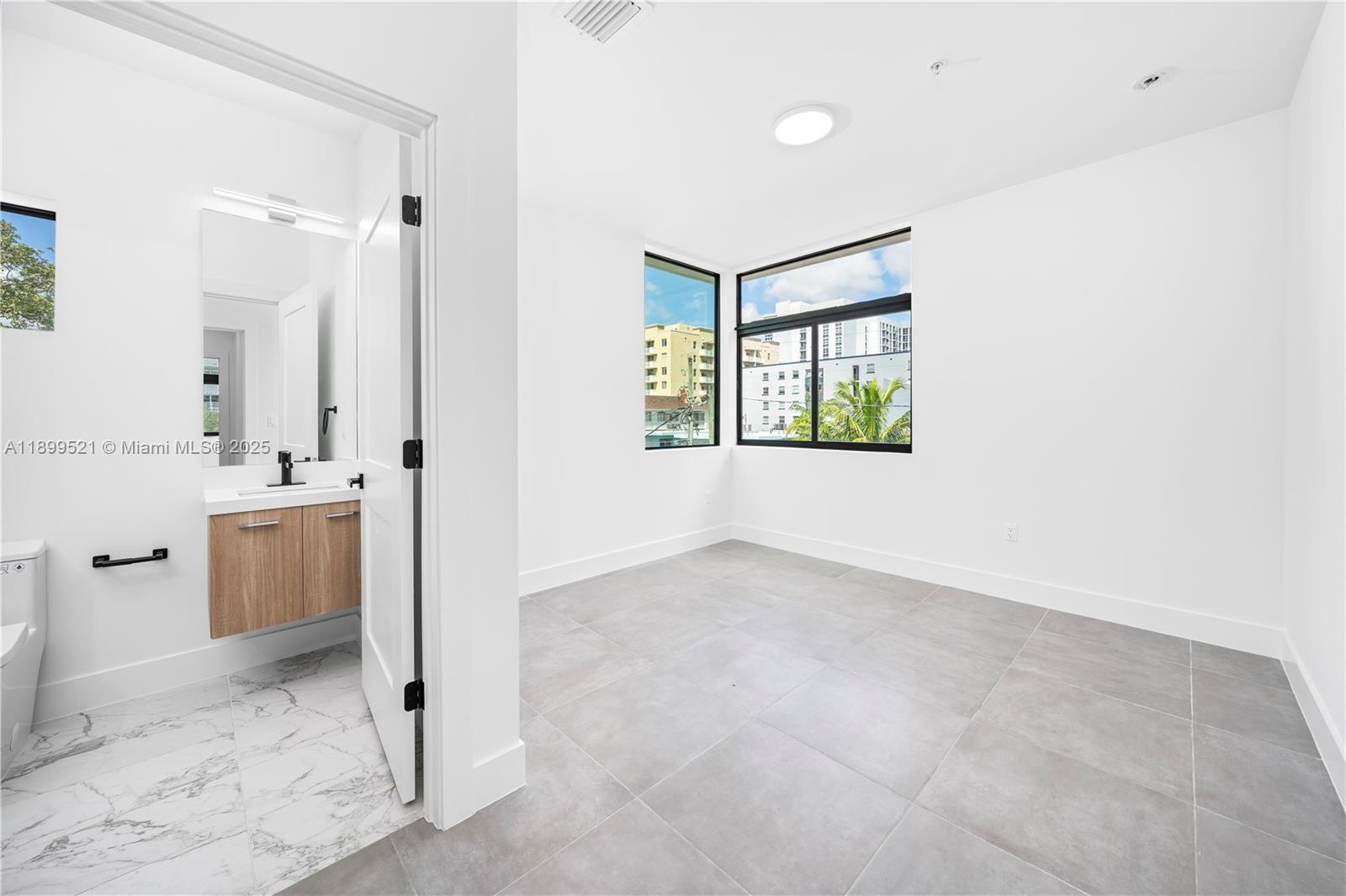 CITY OF MIAMI SOUTH - Residential Lease