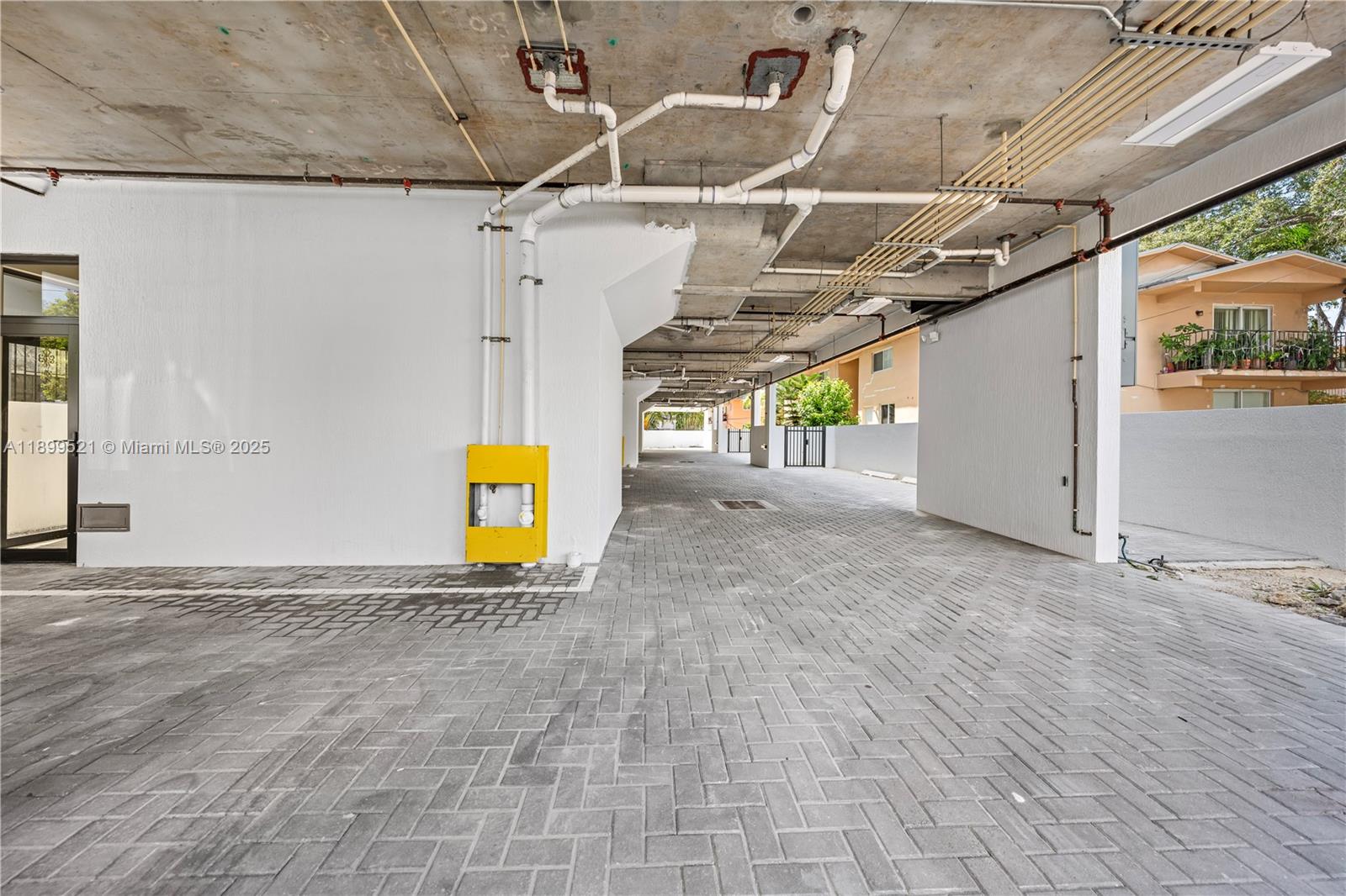 CITY OF MIAMI SOUTH - Residential Lease