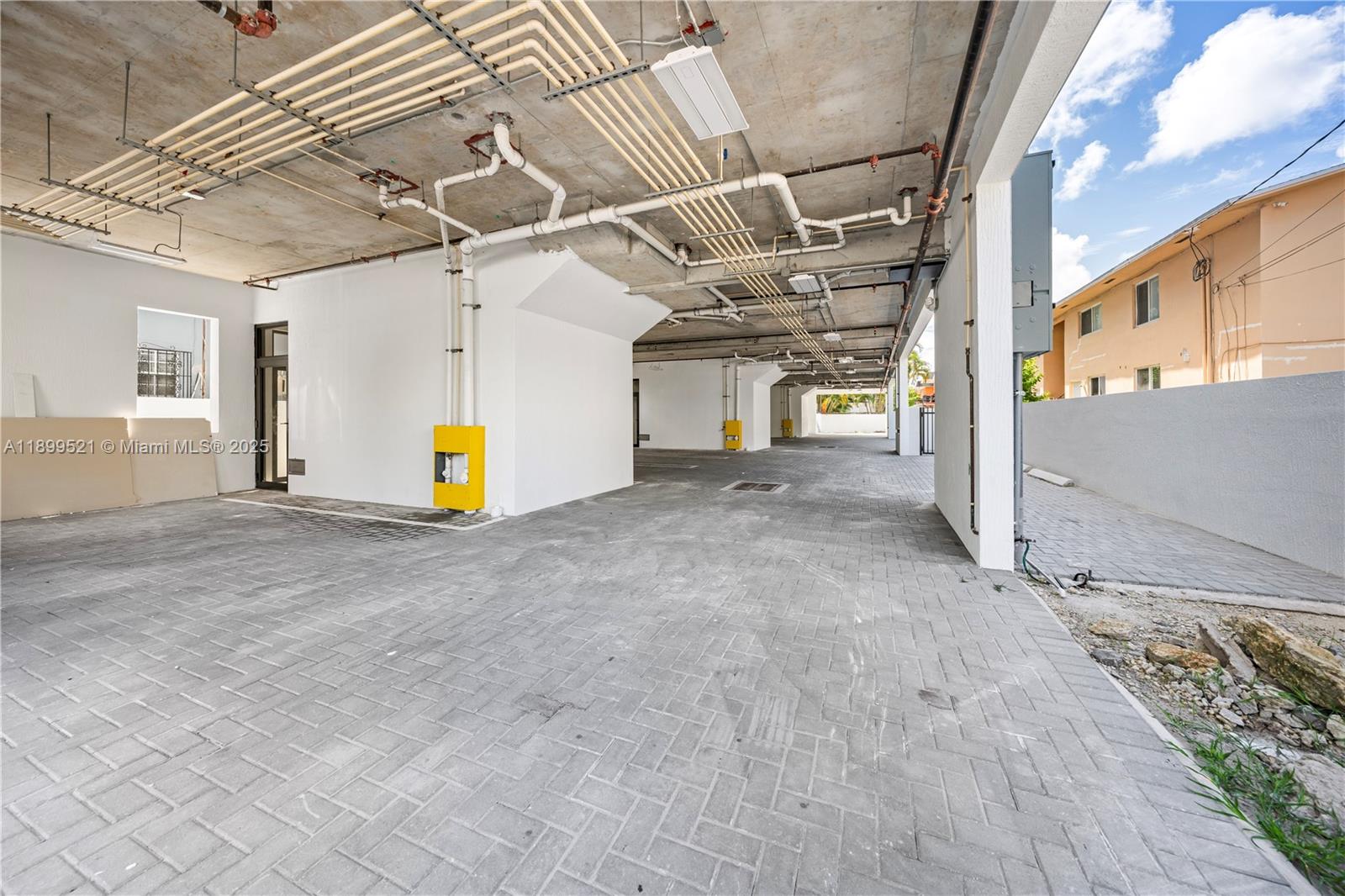 CITY OF MIAMI SOUTH - Residential Lease