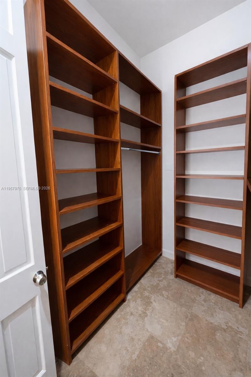 NEW SHENANDOAH - Residential