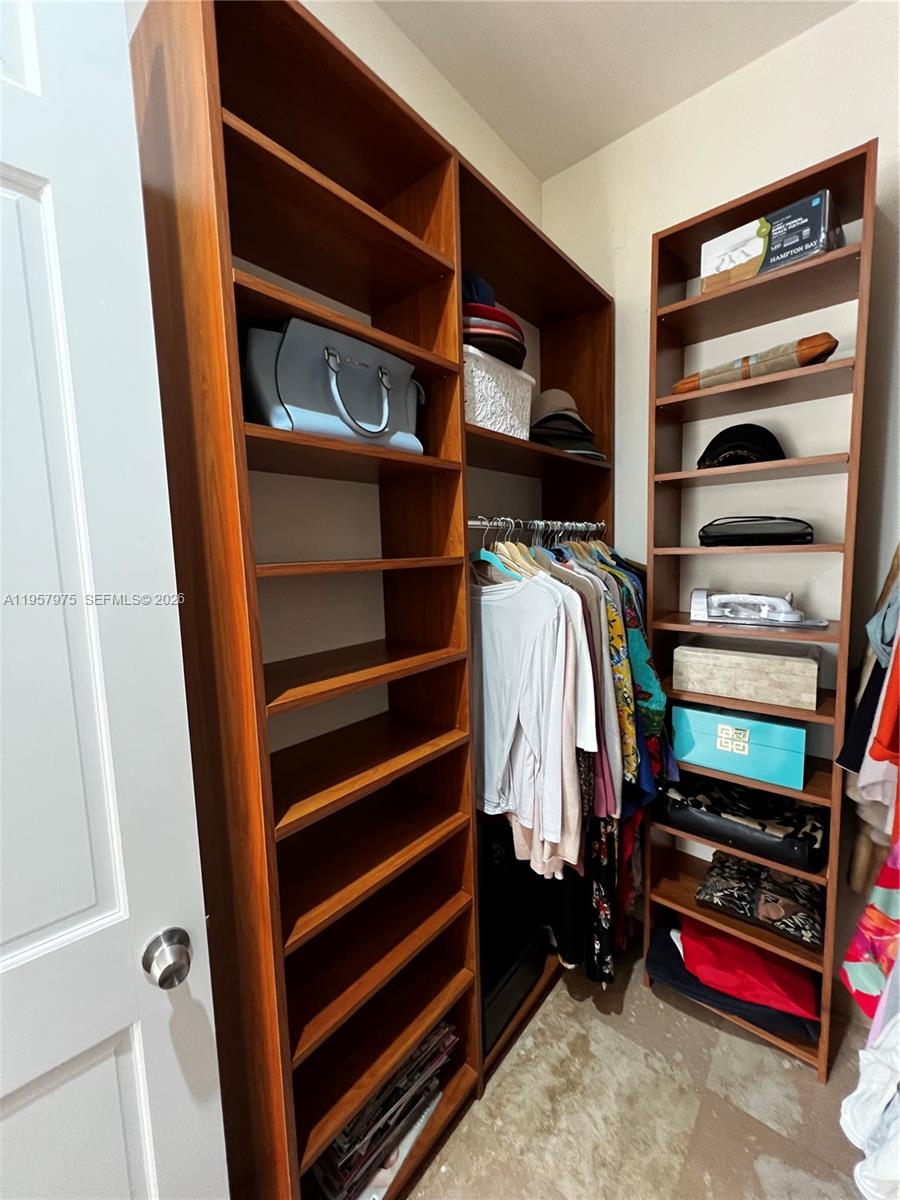 NEW SHENANDOAH - Residential