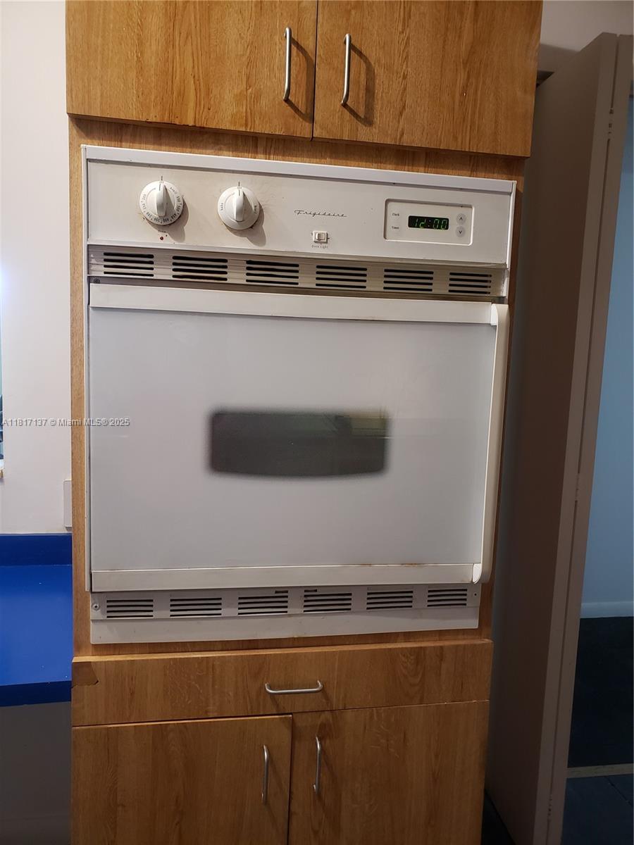 SUMMERTREE VILG CALIF CL - Residential