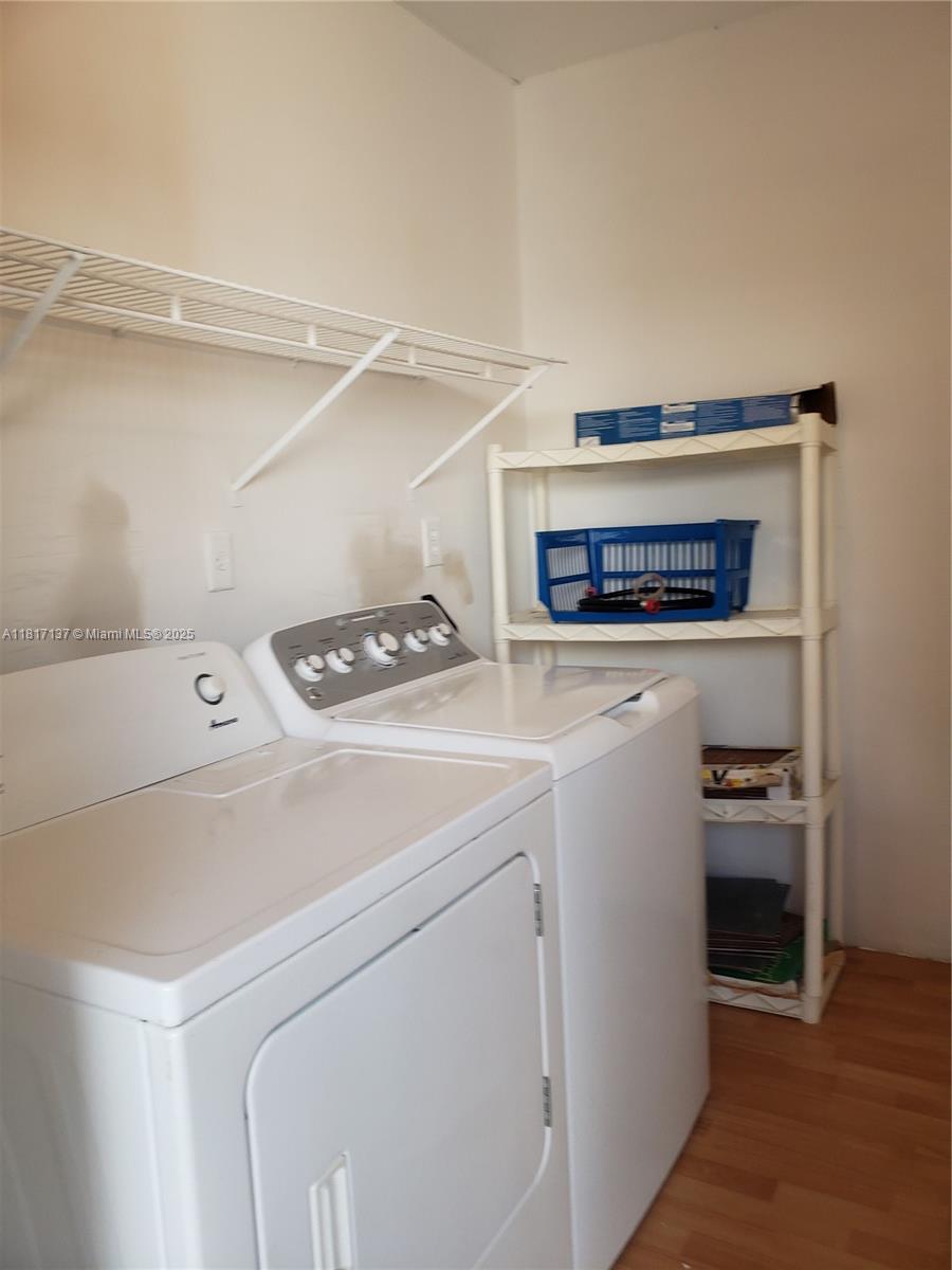 SUMMERTREE VILG CALIF CL - Residential