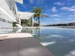 BAY HARBOUR ISLAND - Residential