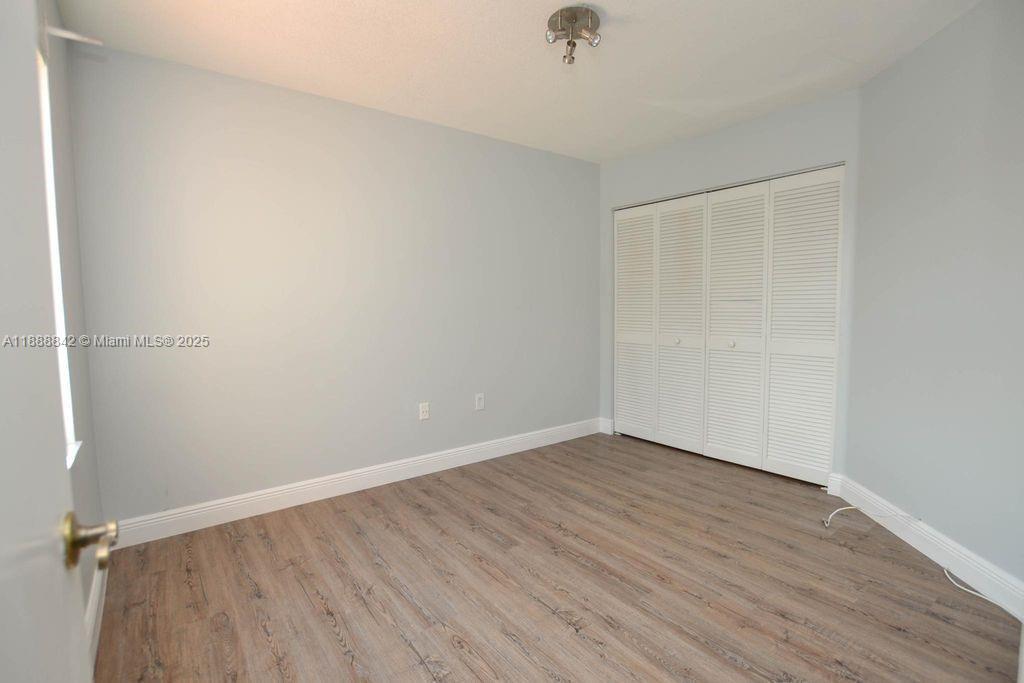 EMERALD POINTE - Residential Lease