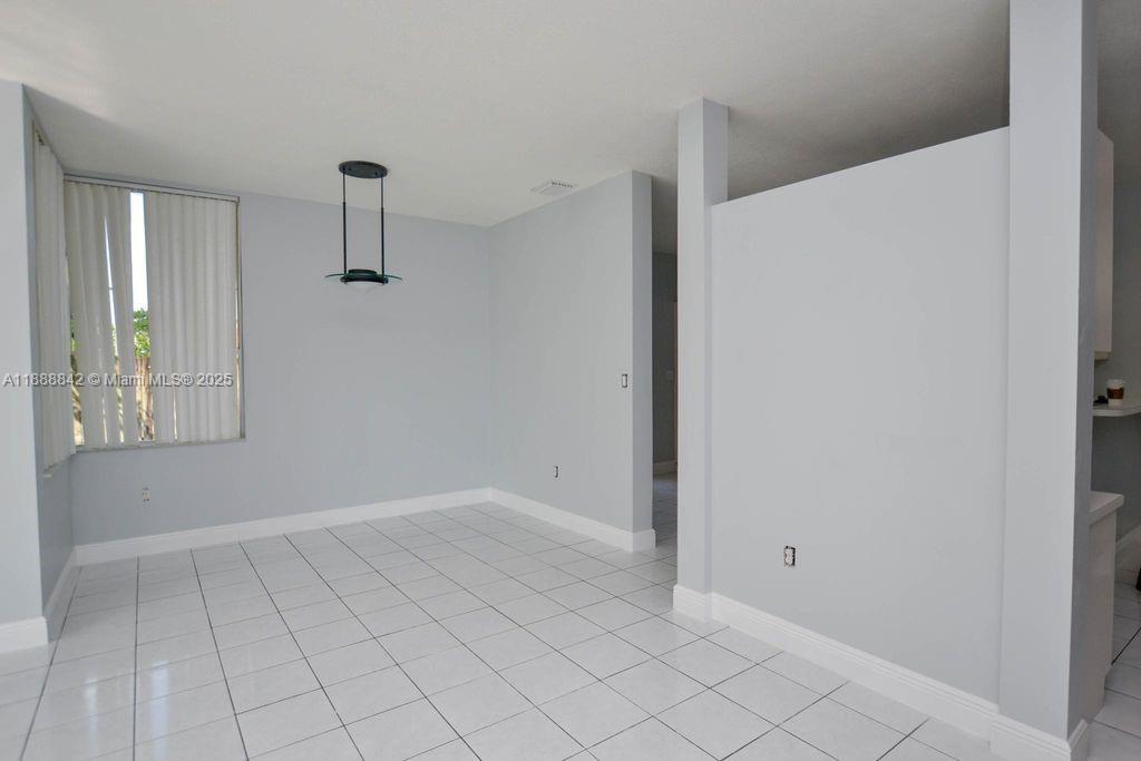 EMERALD POINTE - Residential Lease