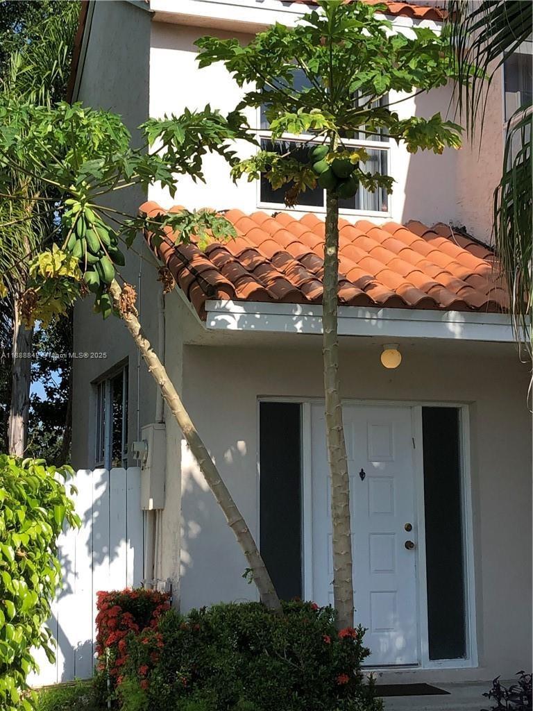 EMERALD POINTE - Residential Lease