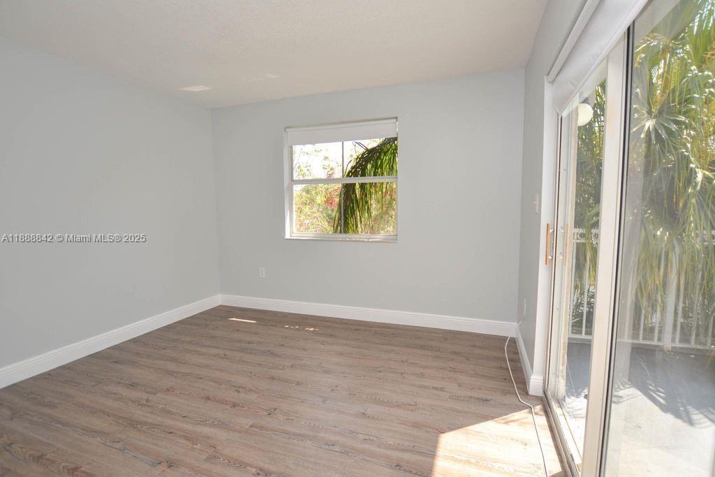 EMERALD POINTE - Residential Lease