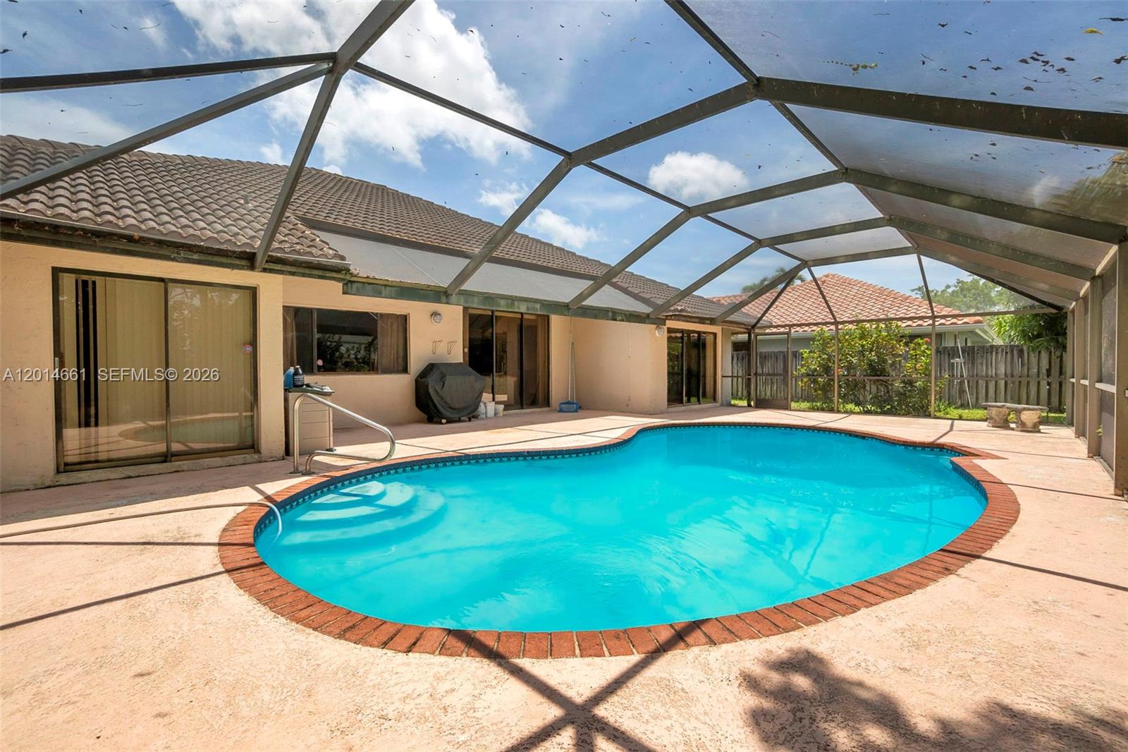 BANYAN CLUB - Residential