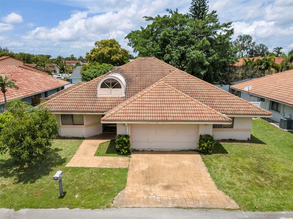 Photo of 7451 NW 40th St, Lauderhill, FL 33319 (MLS # A12014661)
