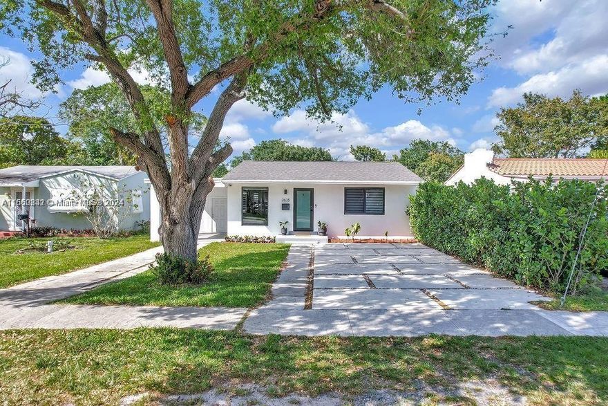 Modern, Clean, Spacious, Quiet & Centrally Located House in the heart of Hollywood Little Ranches. 2 bedrooms 1 bath (originally 3/1) with space on a 10,000 + square foot lot. Come and see this cozy home with a renovated kitchen and bathroom. The kitchen features new cabinets, countertops, and s/s appliances. New Washer & dryer. New roof and A/C installed in 2017. High impact windows and doors installed in 2021. Huge backyard, patio with massive barbecue to entertain and enjoy nature. Centrally located, only a few blocks to Hollywood Beach Blvd., Hollywood City Hall, to major highways, the famous Guitar Hotel, Hard Rock Stadium and the fantastic Hollywood Beach. 
Huge development opportunity! The property is not subject to Appraisal.