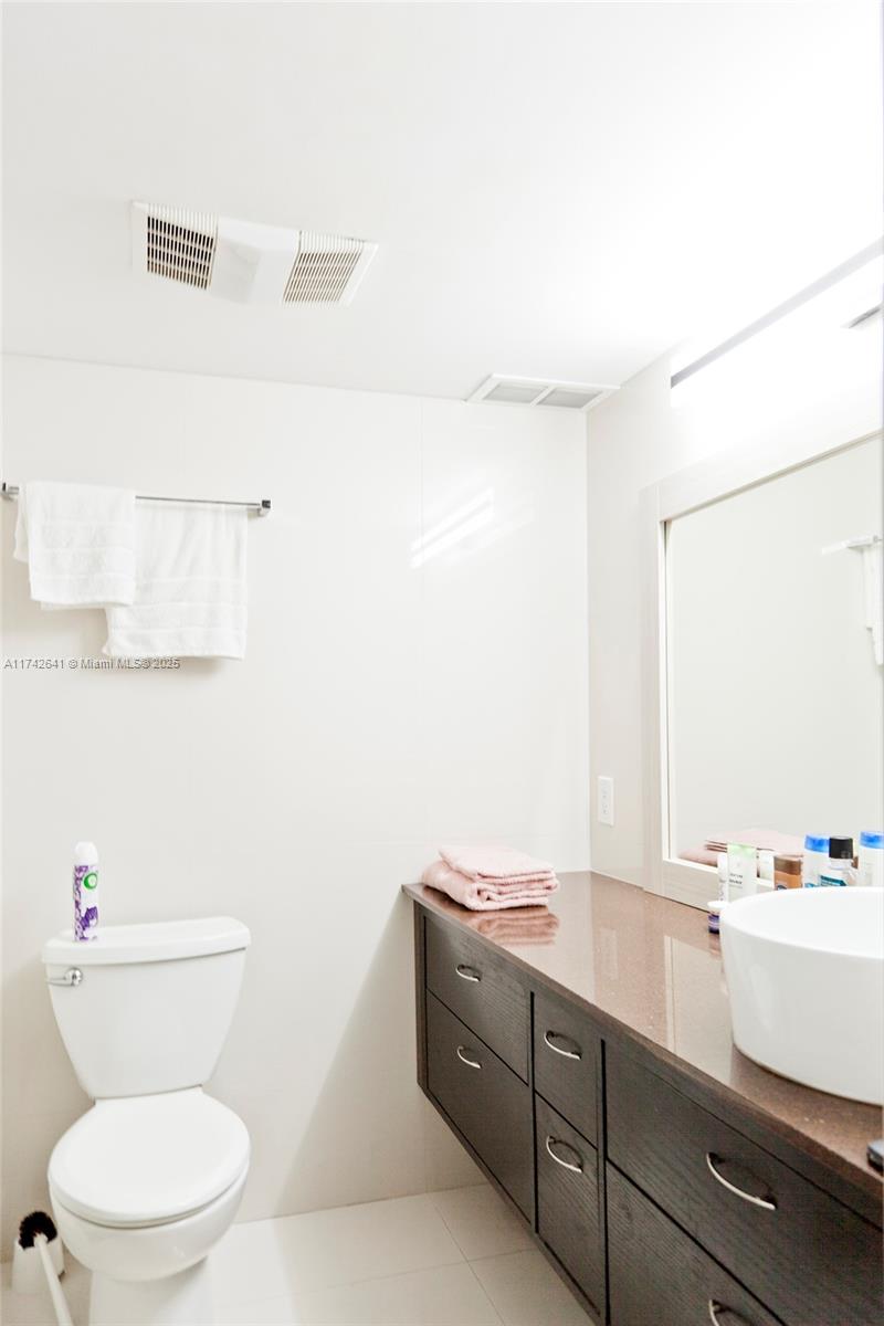 GOLDEN HORN SOUTH CONDO - Residential