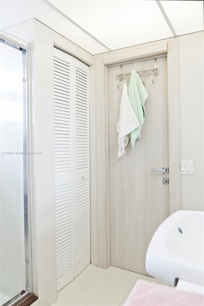 GOLDEN HORN SOUTH CONDO - Residential