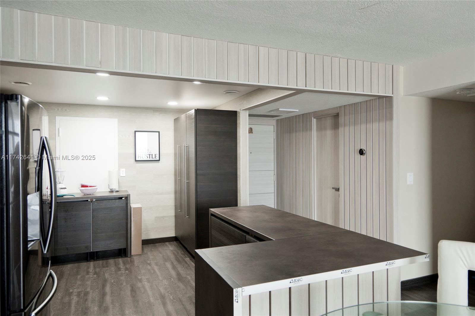 GOLDEN HORN SOUTH CONDO - Residential