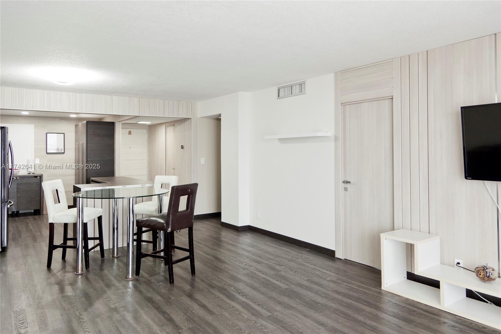 GOLDEN HORN SOUTH CONDO - Residential