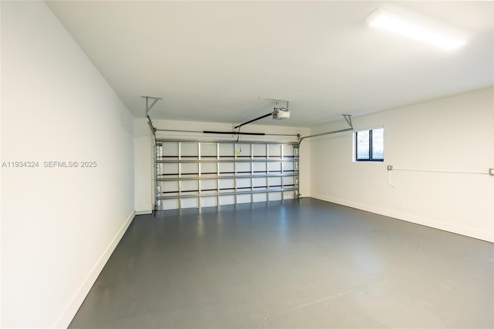 MIAMI LAKES SEC 4 - Residential