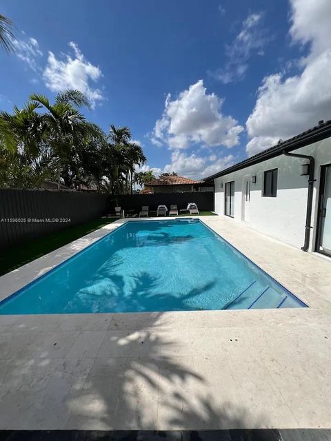 Single Family Residence in Miami FL 13940 156th Ter Ter 61.jpg